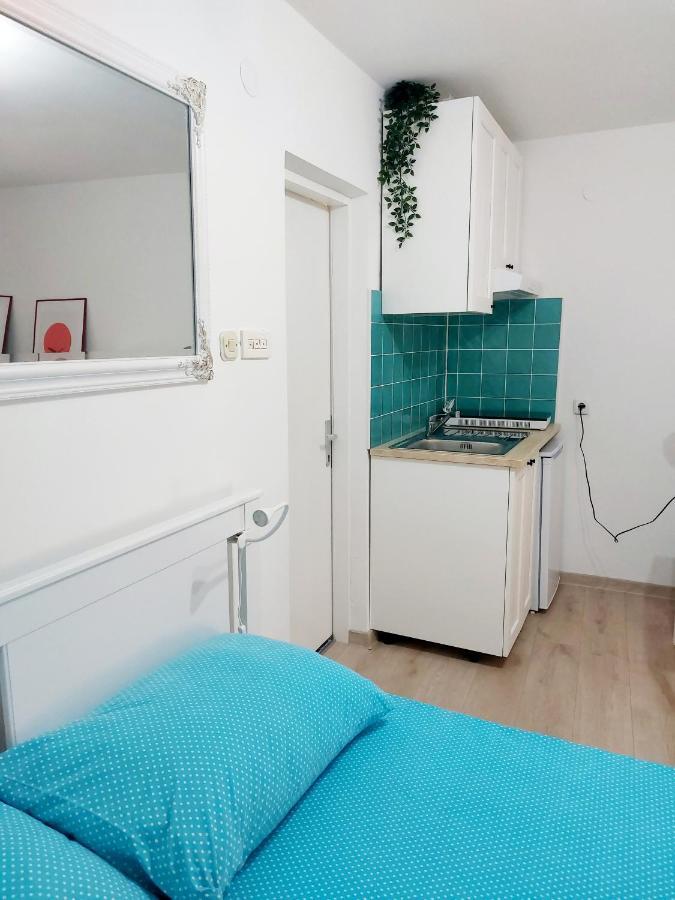 Sha La La - Charming, Unique Studio In A Historic Building Next To A Castle, Wifi, Smart Tv, Washer-Dryer Bakar Exteriér fotografie
