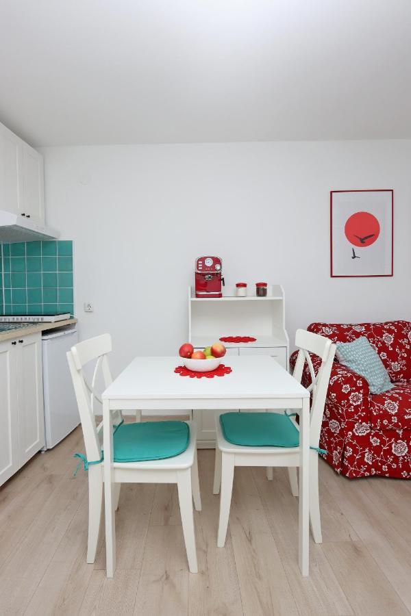 Sha La La - Charming, Unique Studio In A Historic Building Next To A Castle, Wifi, Smart Tv, Washer-Dryer Bakar Exteriér fotografie